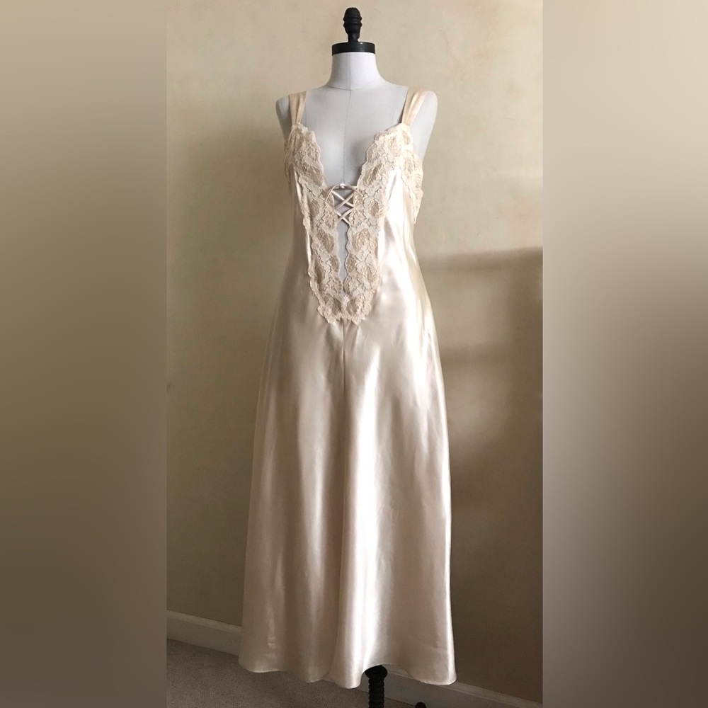 Victoria's Secret Ivory Lace-Trim Satin Chemise